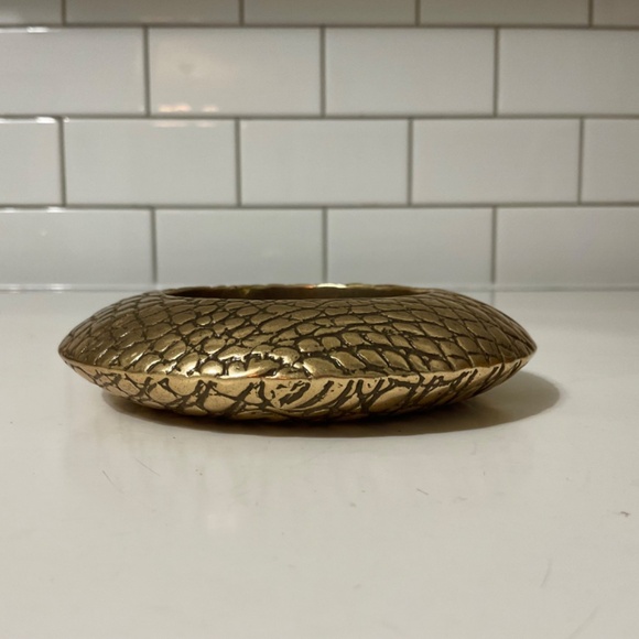 VTG Snakeskin Style Bracelet Gold Tone Black Brass Metal - Picture 3 of 5